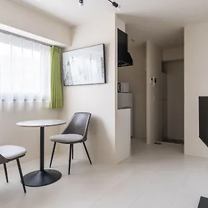 アパート Laurea Tower Ikebukuro, 東京都